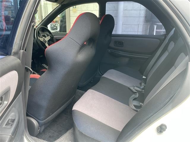 Subaru IMPREZA 2000 7881286-6