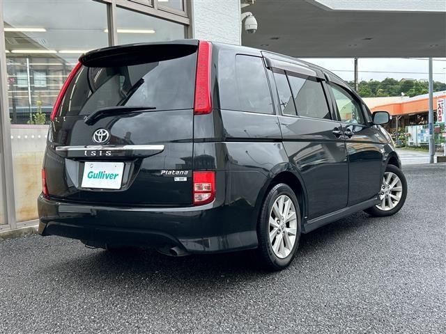 Toyota ISIS 2010 7882229-11