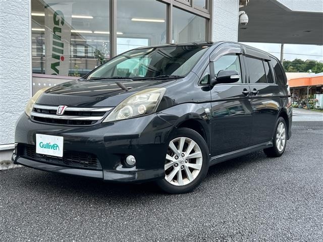 Toyota ISIS 2010 7882229-8
