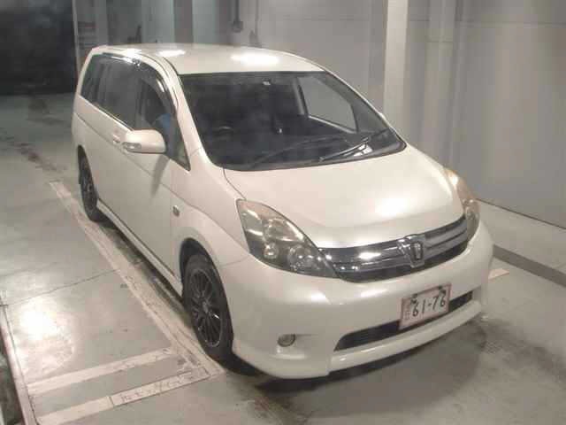 Toyota ISIS 2013 7882241-0