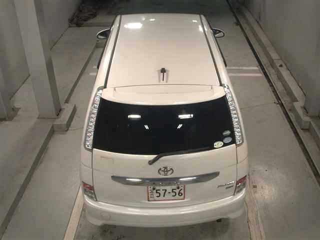 Toyota ISIS 2014 7882242-7