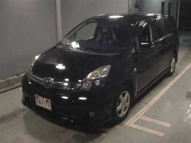 Toyota ISIS 2016 7882246-4