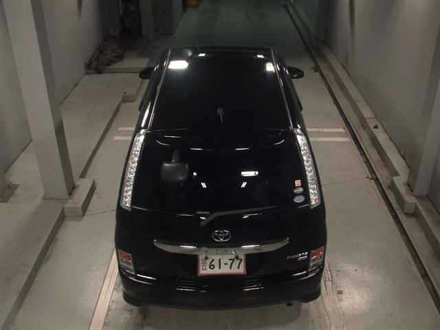 Toyota ISIS 2016 7882246-7
