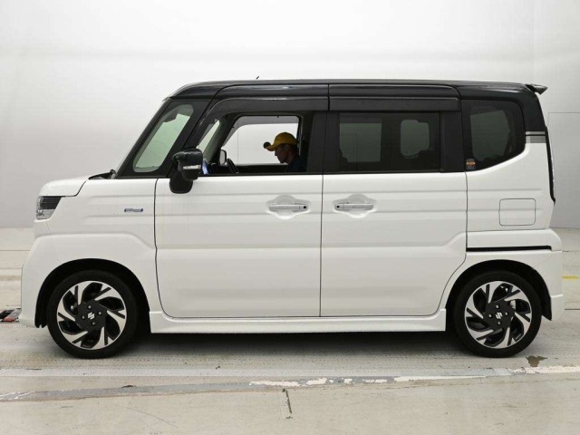 Suzuki SPACIA 2024 7851070-4