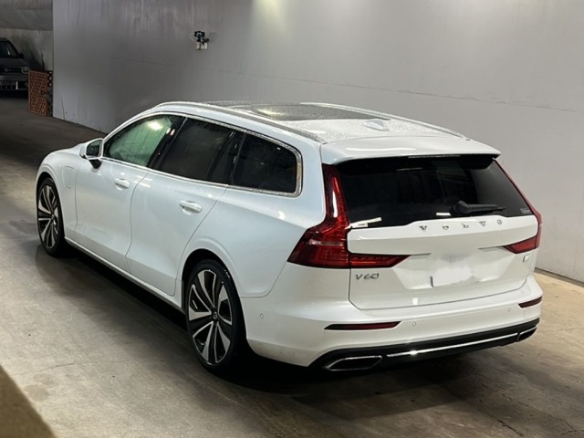 Volvo V60 2022 7872773-1