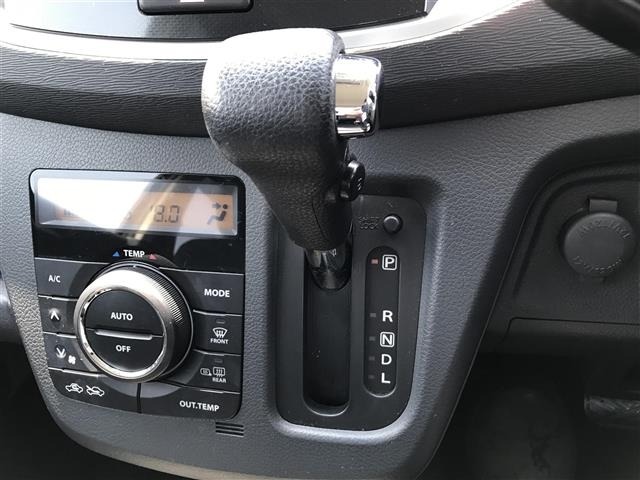 Suzuki WAGON R 2014 7854916-17