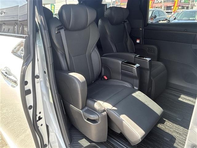 Toyota ALPHARD 2024 7904692-1