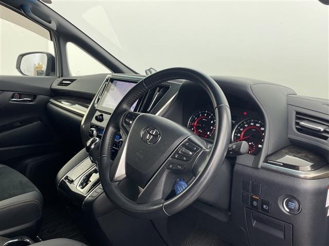 Toyota ALPHARD 2022 7904701-6