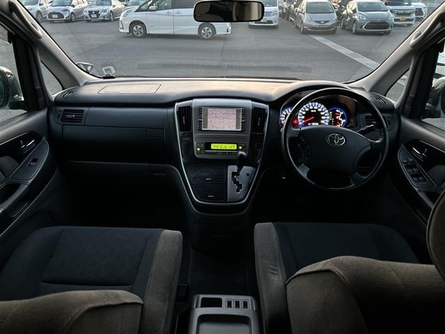 Toyota ALPHARD 2005 7904702-2