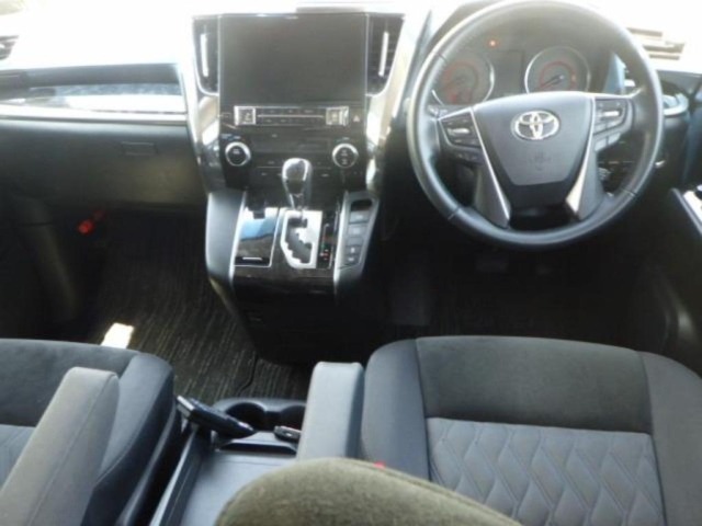 Toyota ALPHARD 2018 7904843-3
