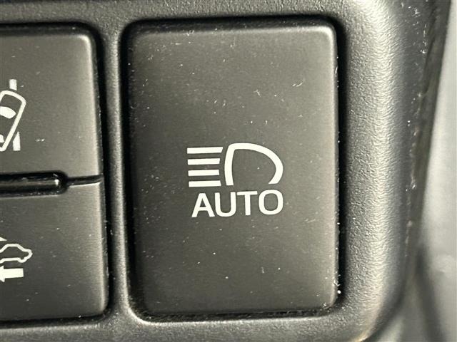 Toyota AQUA 2018 7893388-23