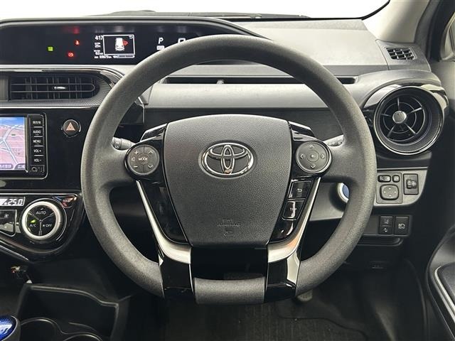 Toyota AQUA 2018 7893388-3