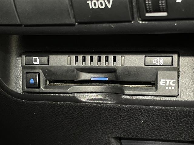 Toyota AQUA 2022 7893402-5