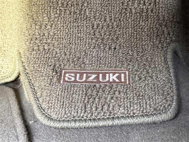 Suzuki EVERY 2010 7904627-24