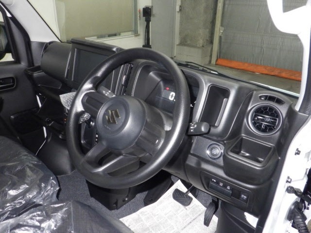 Suzuki EVERY 2026 7904742-3