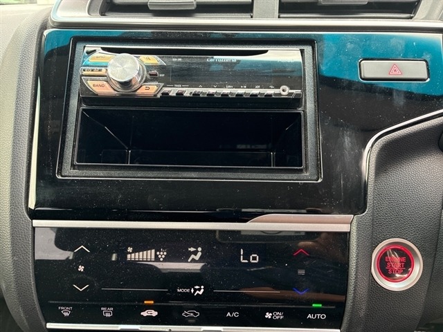 Honda FIT 2018 7886607-4