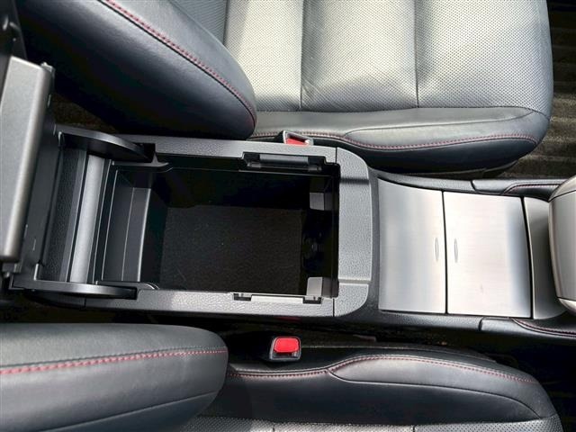 Toyota HARRIER 2017 7902001-2