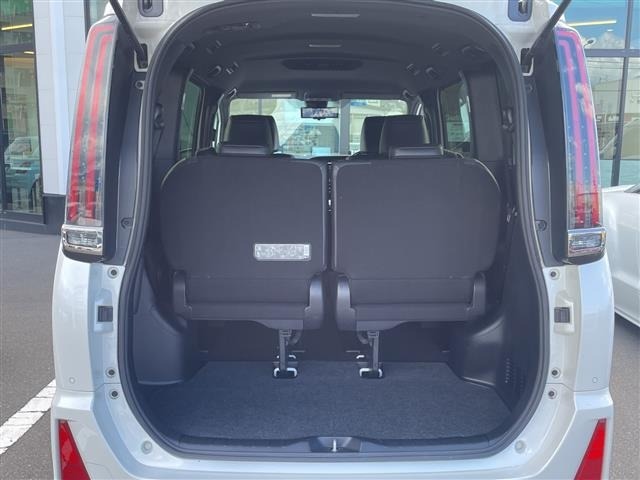 Toyota NOAH 2021 7895406-11