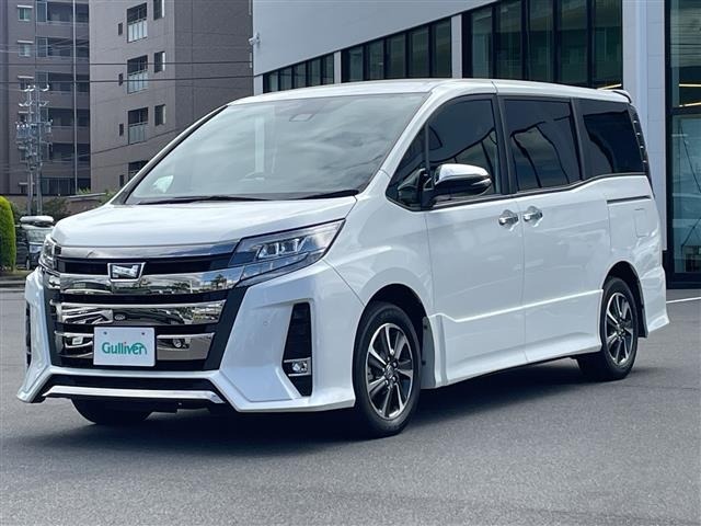 Toyota NOAH 2021 7895406-2