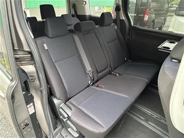 Toyota NOAH 2021 7895689-10