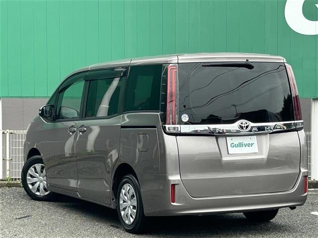 Toyota NOAH 2021 7895689-2