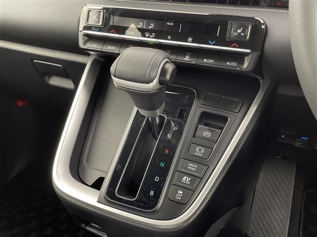 Toyota NOAH 2026 7895773-5