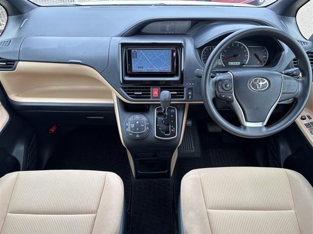 Toyota NOAH 2014 7895805-18