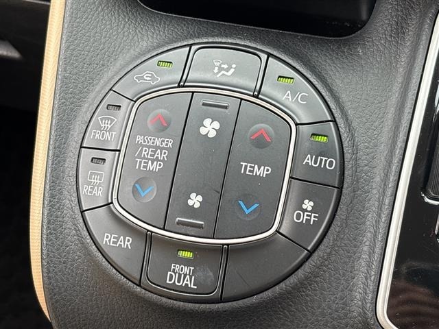 Toyota NOAH 2014 7895805-2