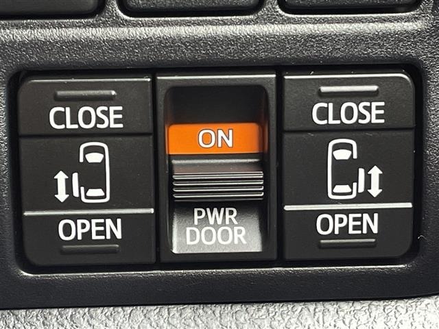 Toyota NOAH 2020 7895811-3
