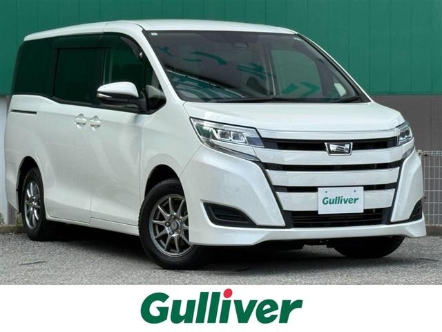 Toyota NOAH 2021 7895812-0