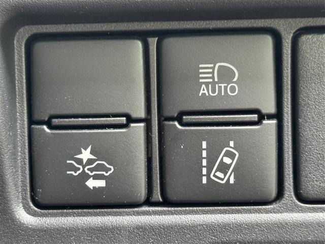 Toyota NOAH 2021 7895812-1