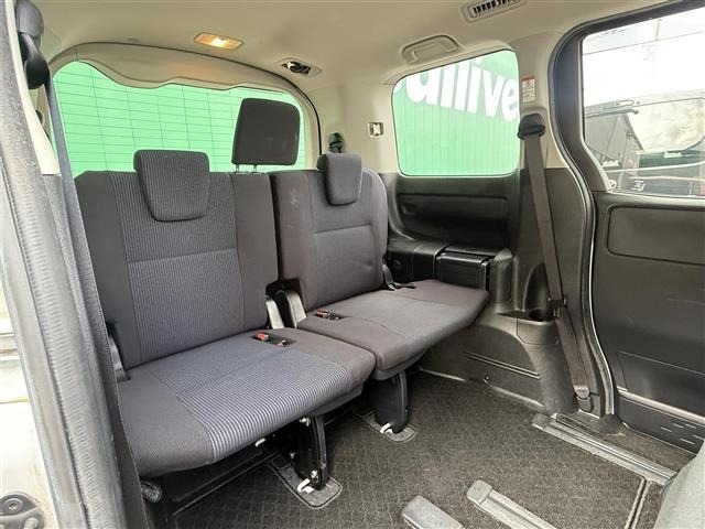 Toyota NOAH 2021 7895812-11