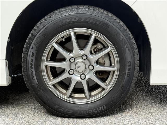 Toyota NOAH 2021 7895812-12