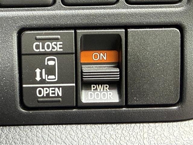Toyota NOAH 2021 7895812-19