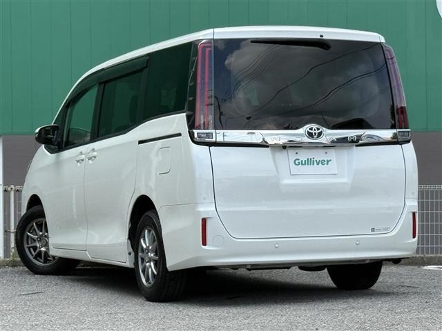 Toyota NOAH 2021 7895812-2