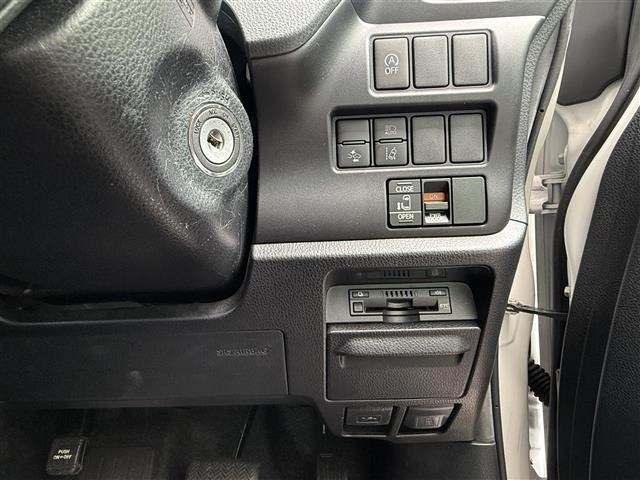 Toyota NOAH 2021 7895812-5