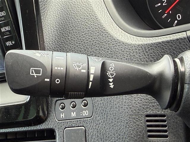 Toyota NOAH 2021 7895812-6