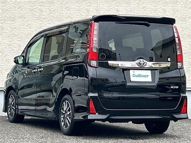 Toyota NOAH 2017 7895853-13