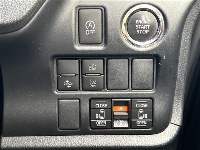 Toyota NOAH 2017 7895853-2