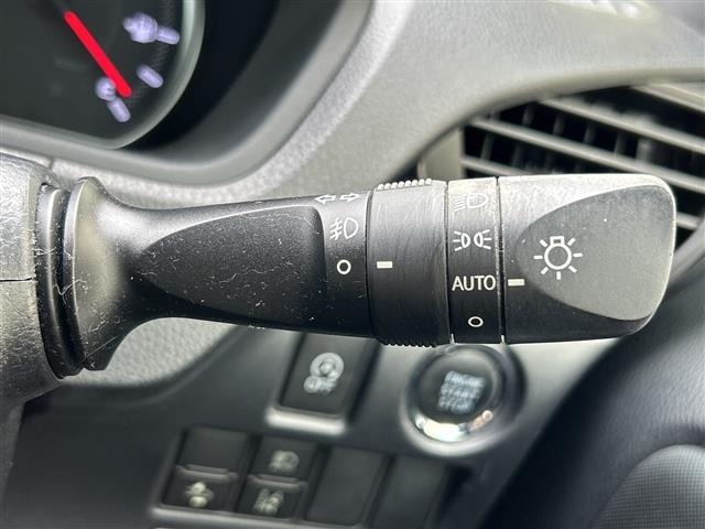 Toyota NOAH 2017 7895853-20