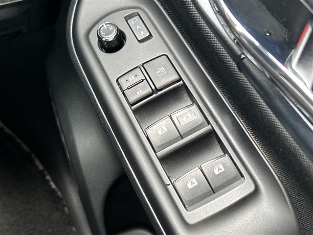 Toyota NOAH 2017 7895853-4