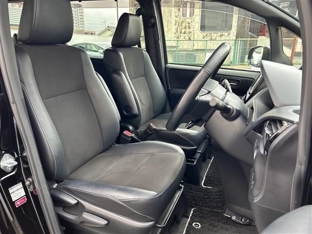 Toyota NOAH 2017 7895853-6