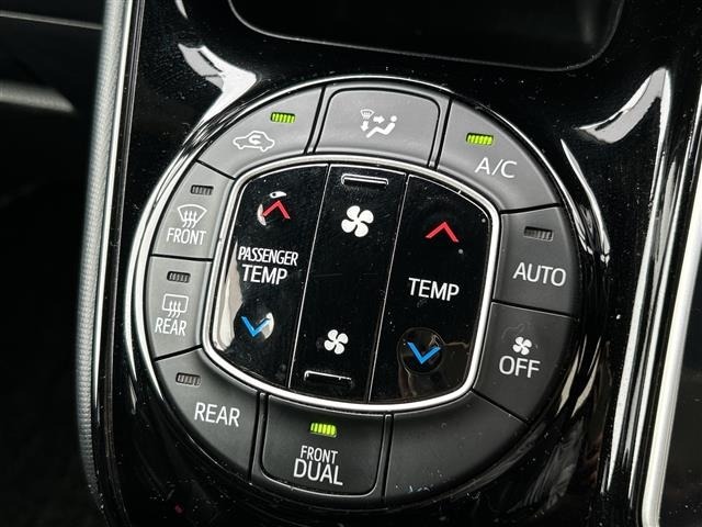 Toyota NOAH 2017 7895853-7