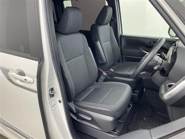 Toyota NOAH 2022 7895922-3