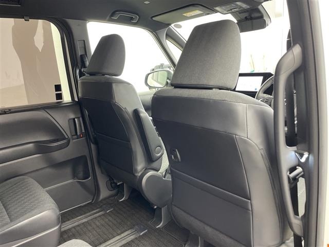 Toyota NOAH 2022 7895922-5