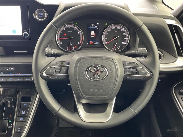 Toyota NOAH 2022 7895922-6