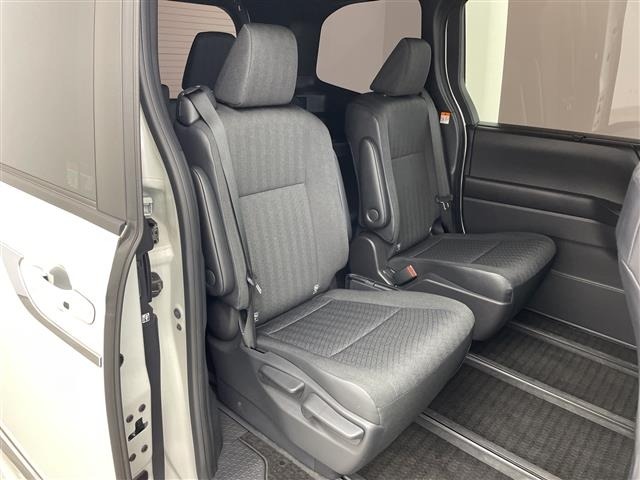 Toyota NOAH 2022 7895922-7