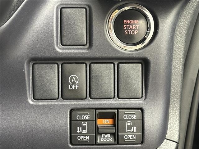 Toyota NOAH 2015 7895923-1