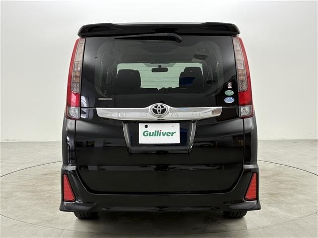Toyota NOAH 2015 7895923-13