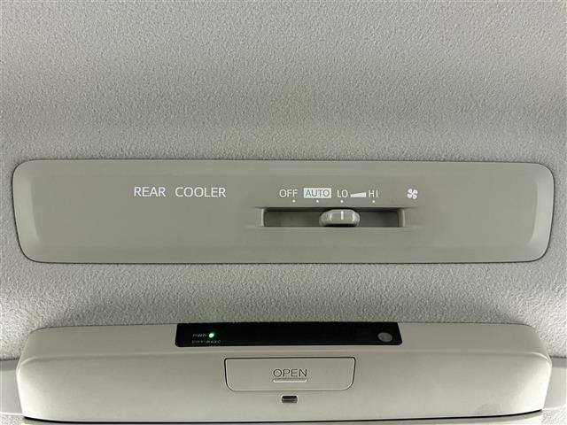 Toyota NOAH 2015 7895923-8